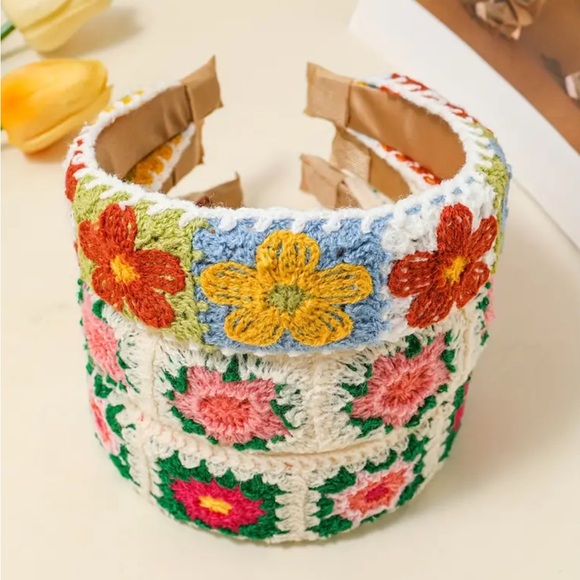 Granny Square Floral Wide Headbands - Picture 3 of 4